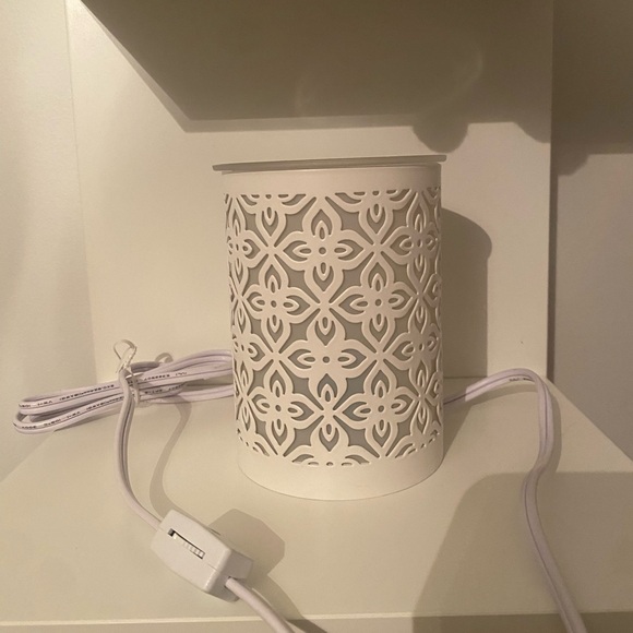 Full Size Warmer - Scentsationals - Picture 1 of 5